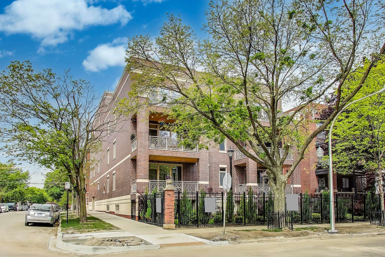 1346 W Sunnyside AVE #2A, Chicago, IL 60640