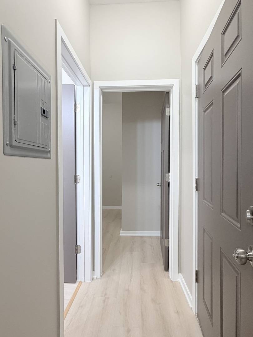24 N Pulaski RD #1F, Chicago, IL 60624