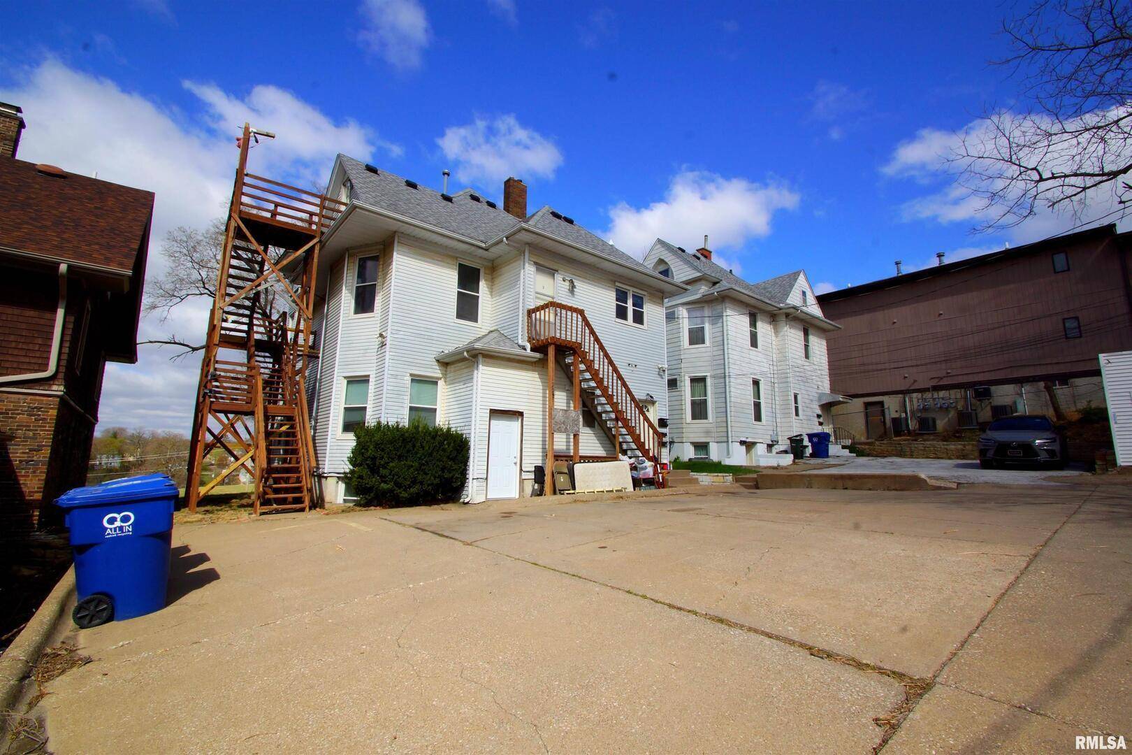 705 BRADY ST, Davenport, IA 52803
