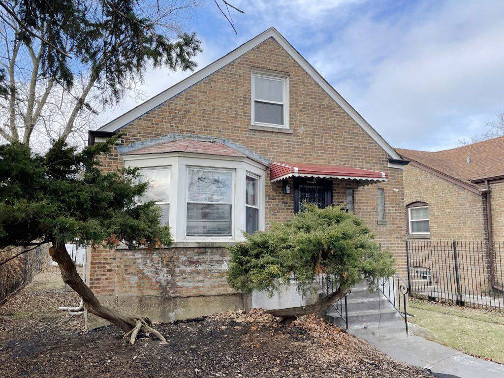 9640 S University AVE, Chicago, IL 60628