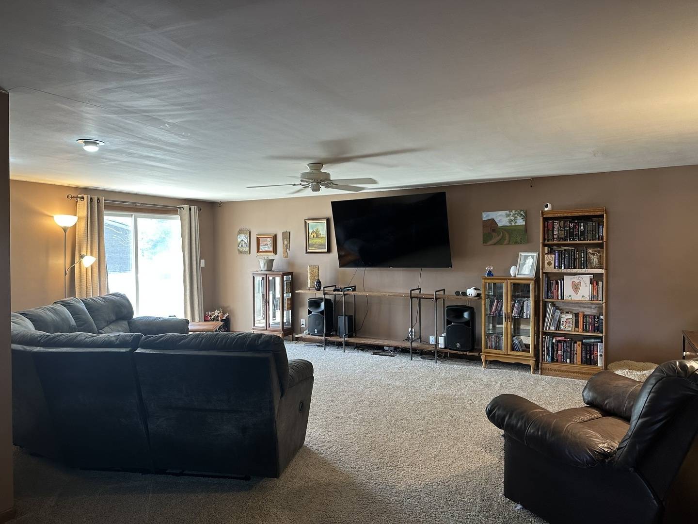 208 N College ST, Mt. Carroll, IL 61053