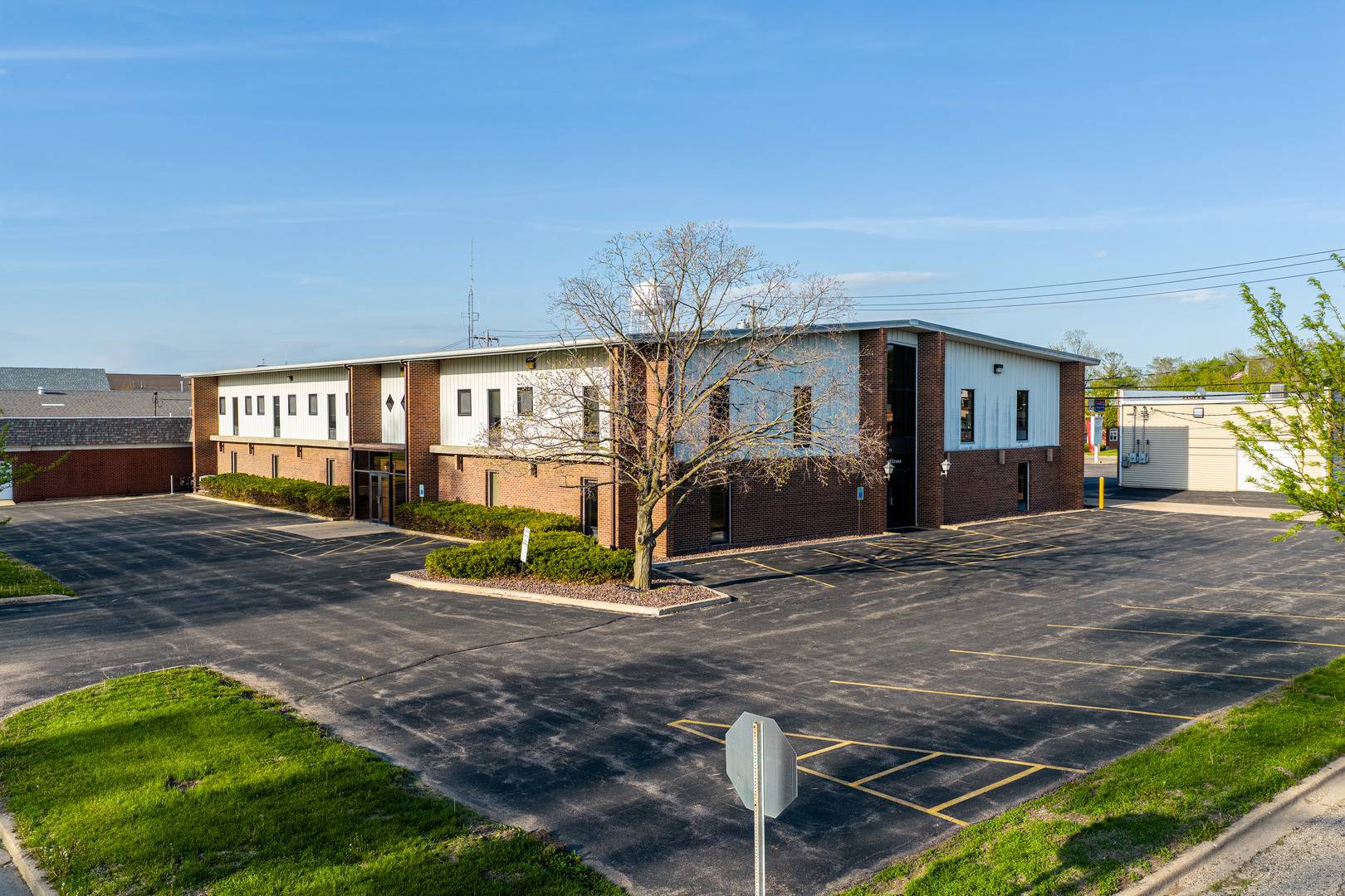 123 S Pleasant ST, Princeton, IL 61356