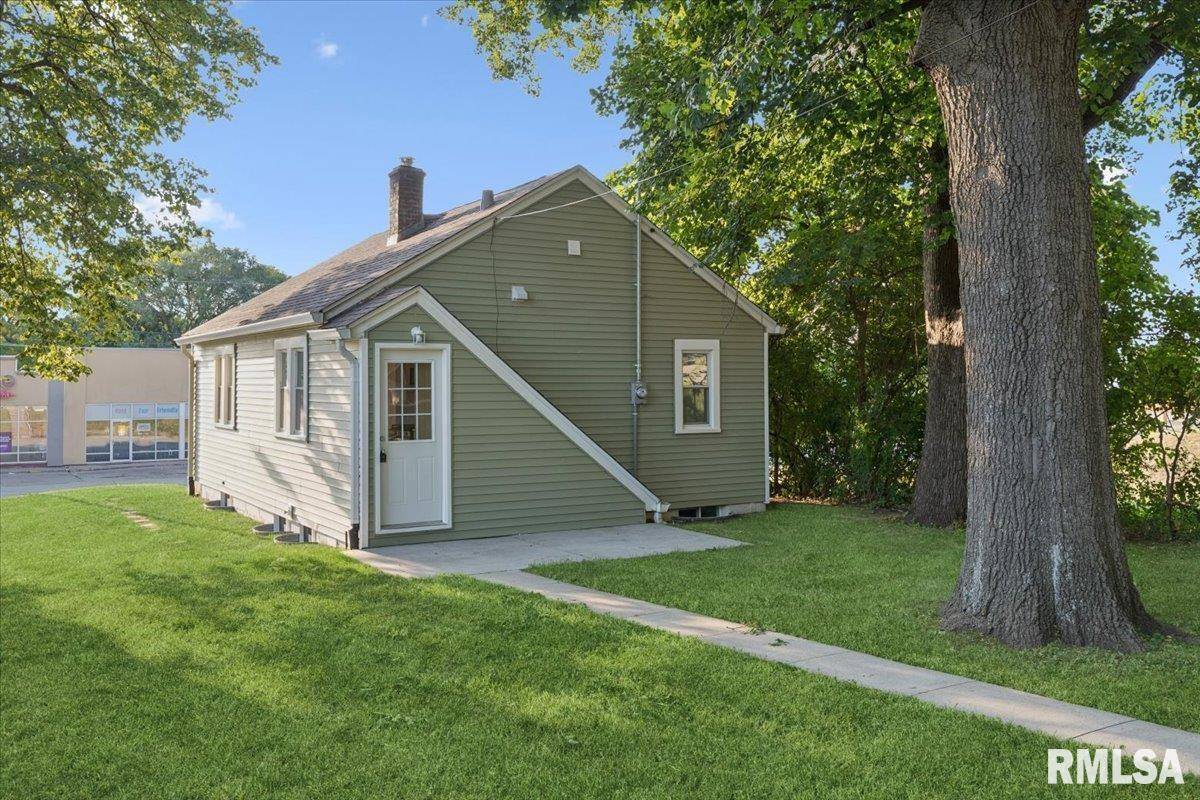 4105 11TH ST, Rock Island, IL 61201