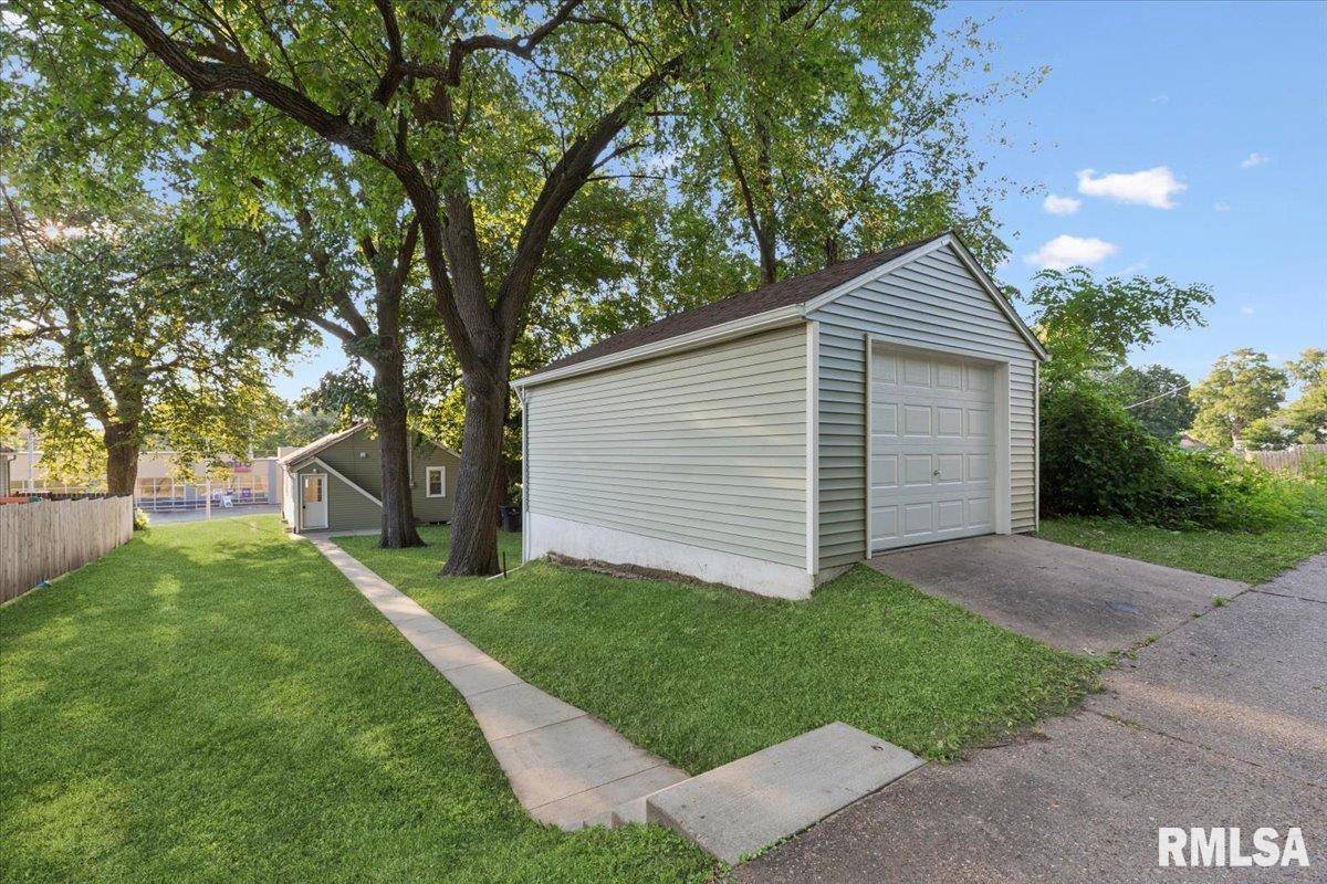 4105 11TH ST, Rock Island, IL 61201