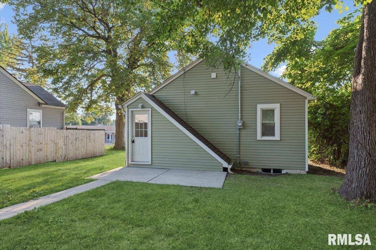 4105 11TH ST, Rock Island, IL 61201