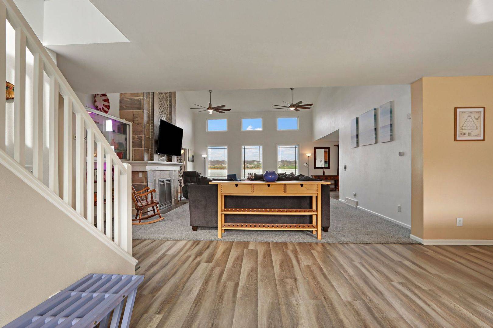 W4226 W End RD, Lake Geneva, WI 53147
