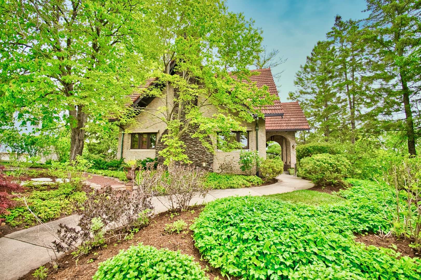 104 N Julian ST, Naperville, IL 60540