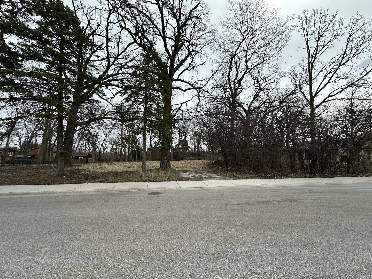 755 Kipling PL, Deerfield, IL 60015