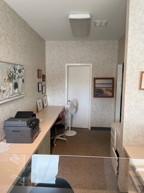 634 W Algonquin RD, Des Plaines, IL 60016