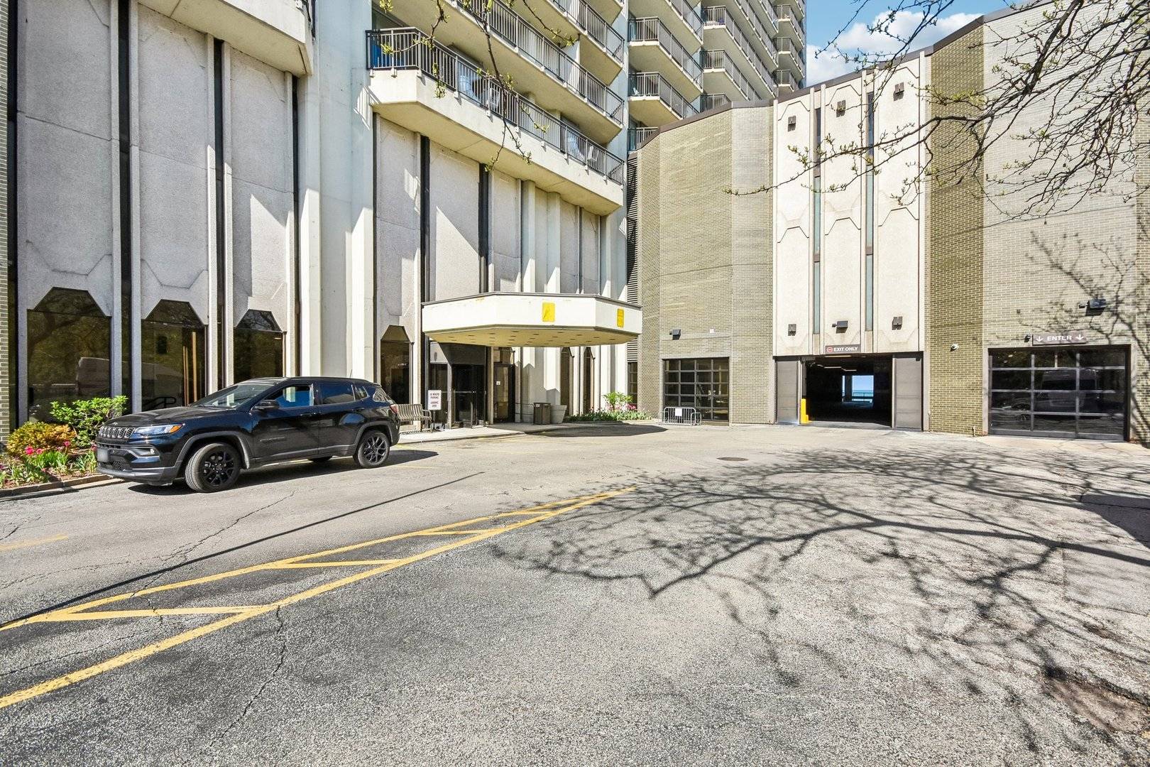 6007 N SHERIDAN RD #29F, Chicago, IL 60660