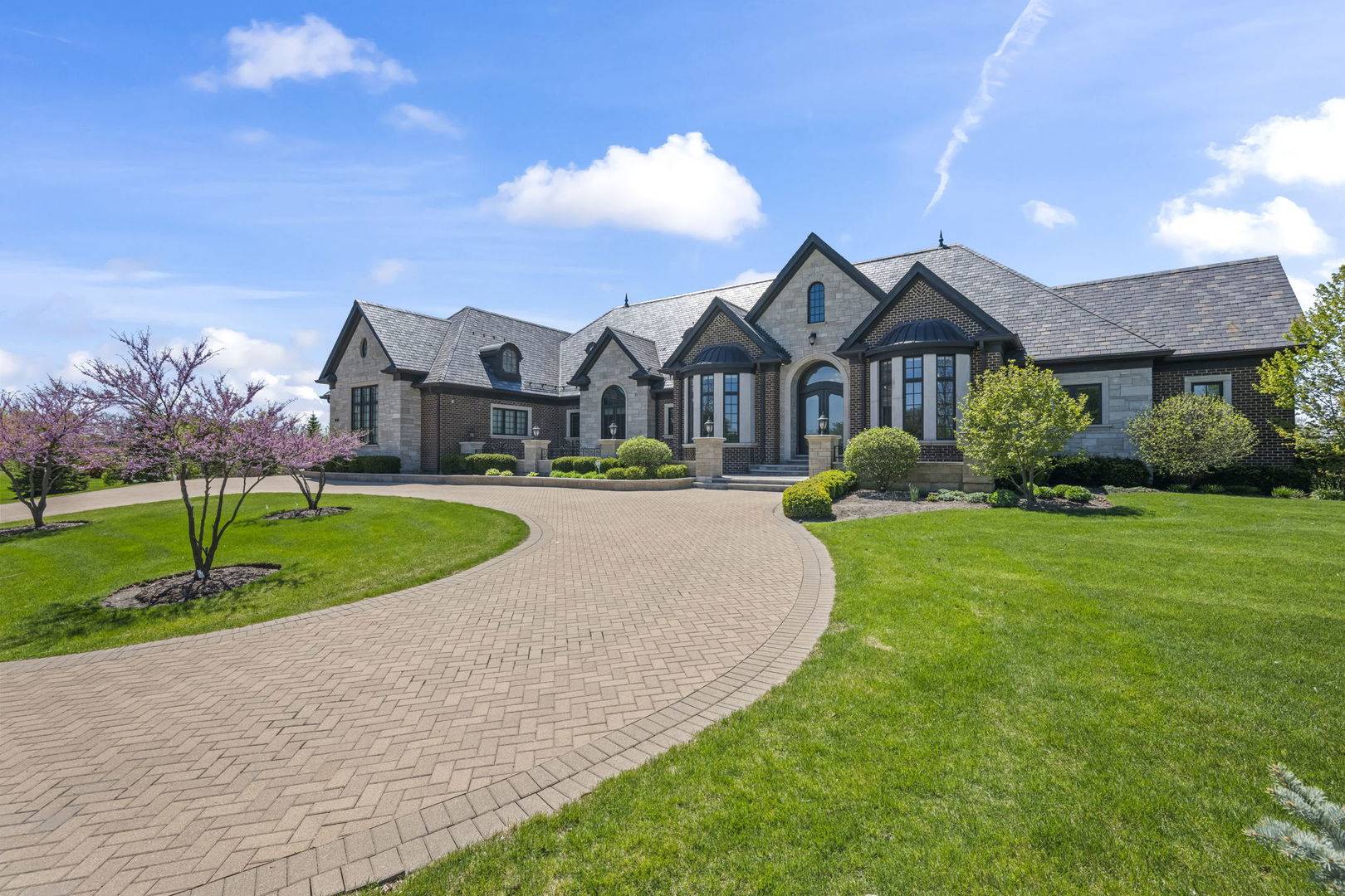 23 Enclave CT, South Barrington, IL 60010