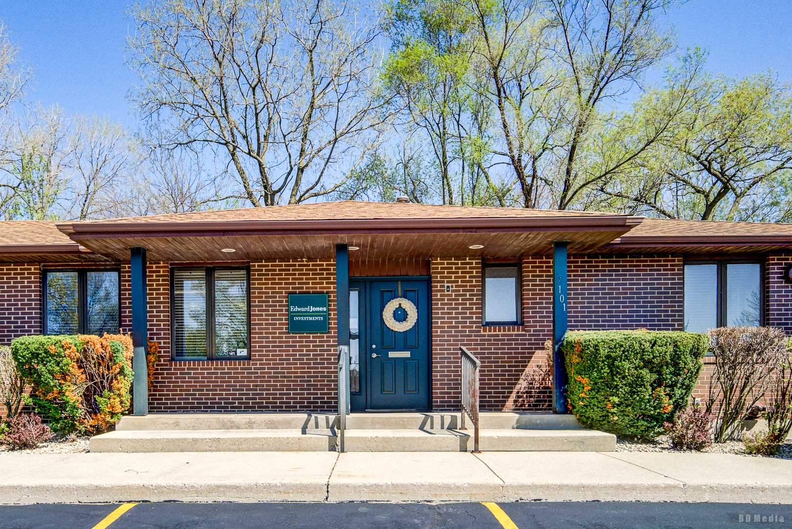 7101 janes AVE, Woodridge, IL 60517