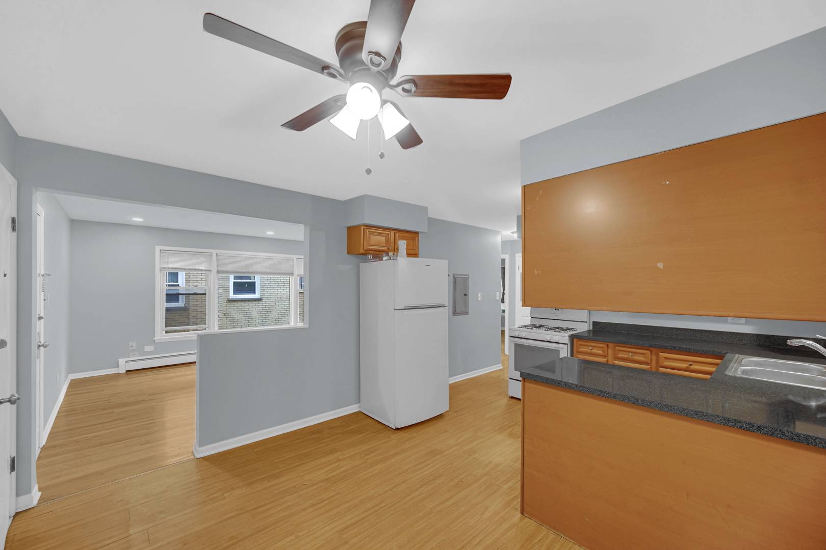 1821 S Harlem AVE, Berwyn, IL 60402