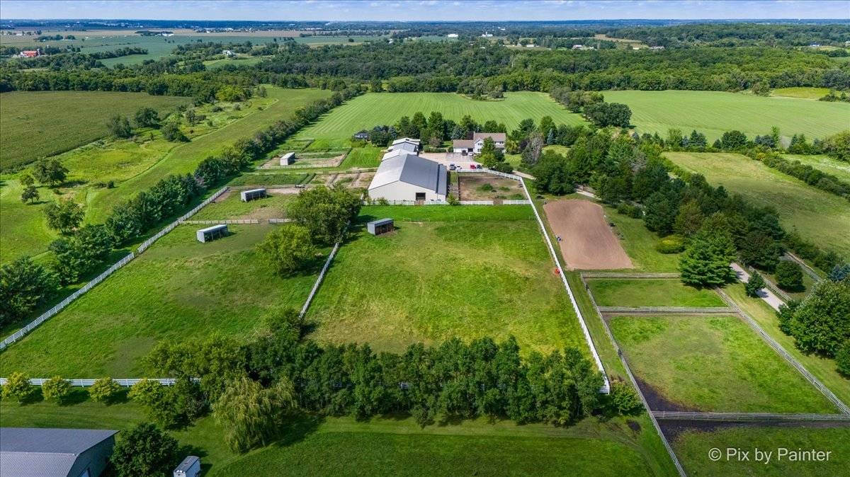 19602 Hebron RD, Harvard, IL 60033
