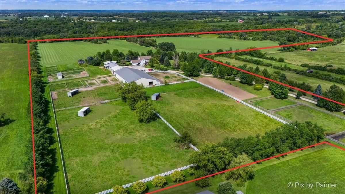 19602 Hebron RD, Harvard, IL 60033