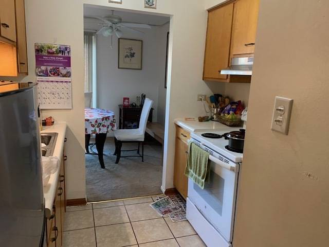 9721 S Keeler AVE #102, Oak Lawn, IL 60453
