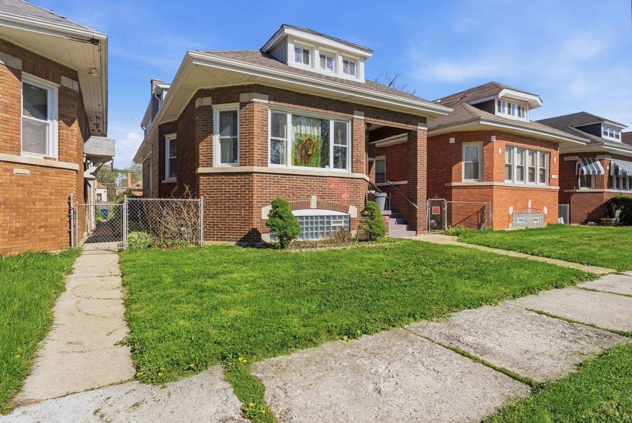 15805 Paulina ST, Harvey, IL 60426