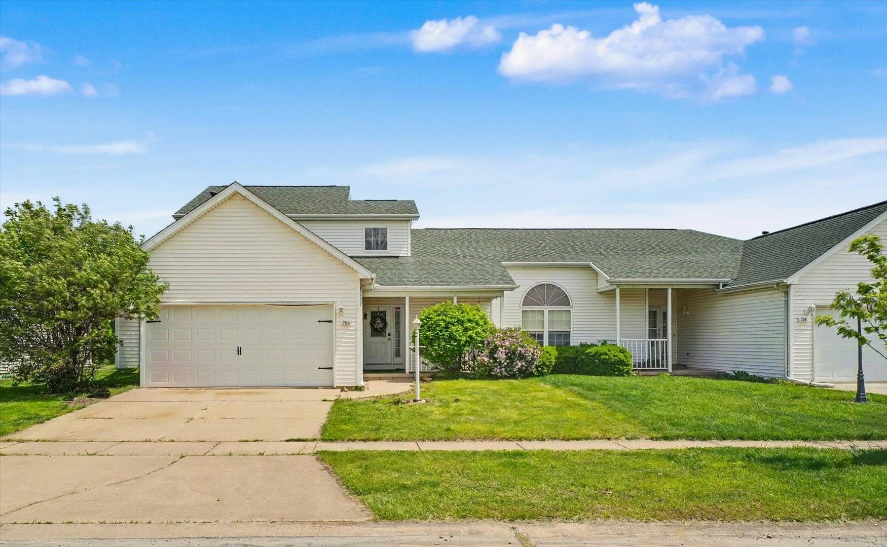 708 Erin DR, Champaign, IL 61822