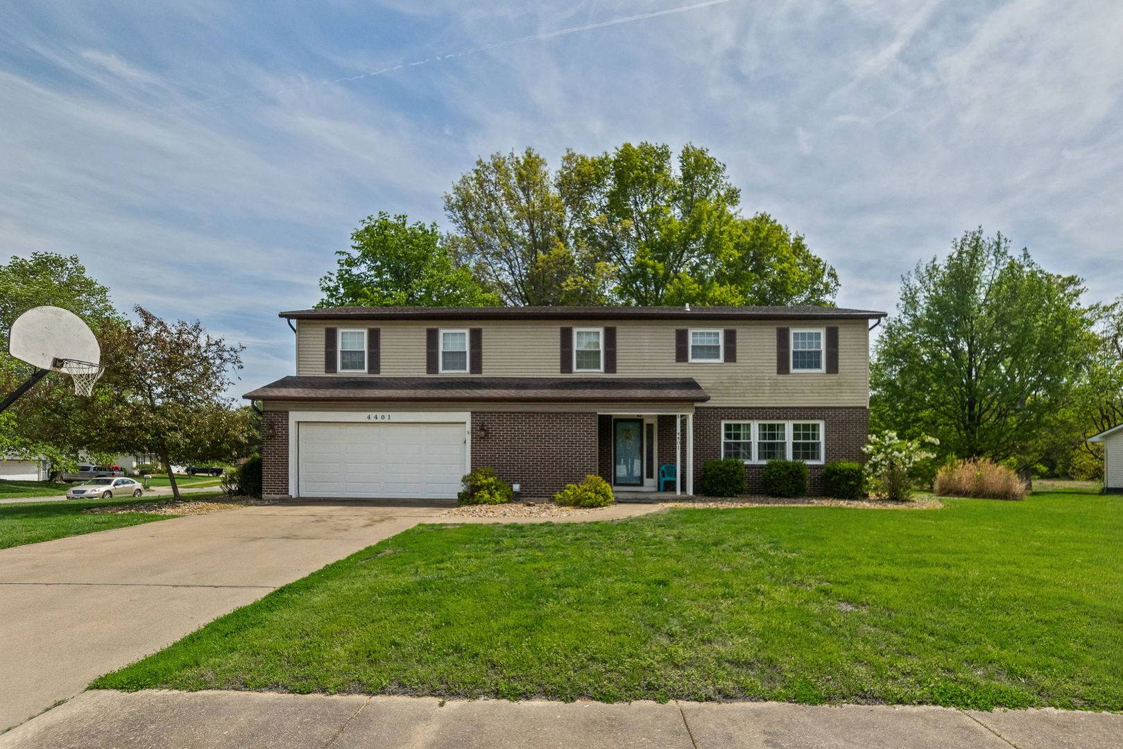 4401 Woodglen LN, Mt Vernon, IL 62864