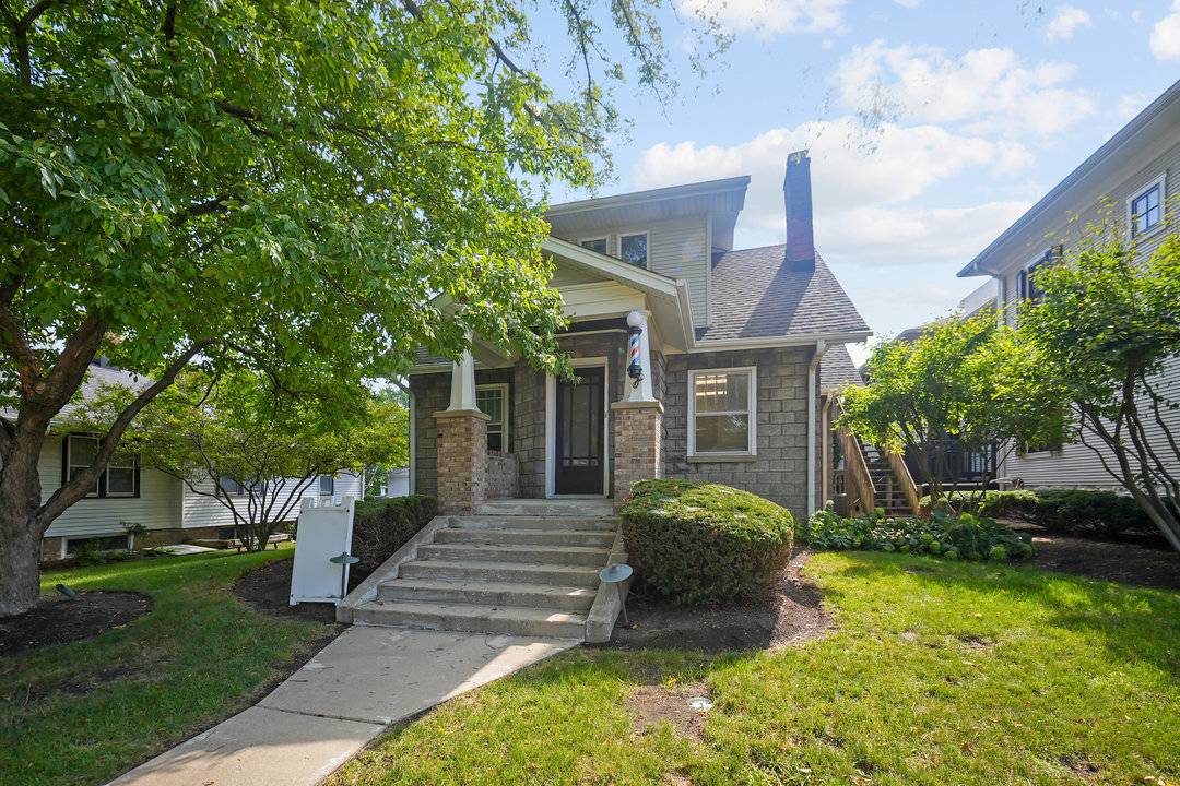610 N Washington ST #B, Naperville, IL 60563