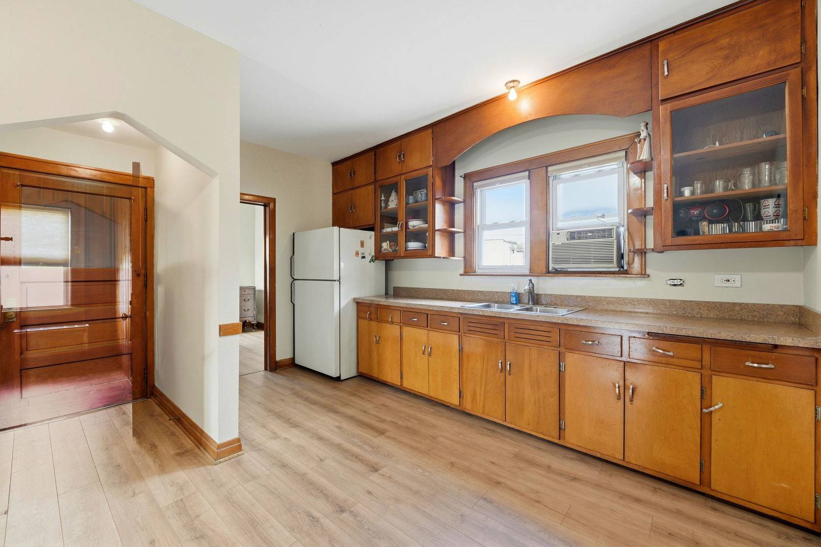 2111 Main ST, Melrose Park, IL 60160