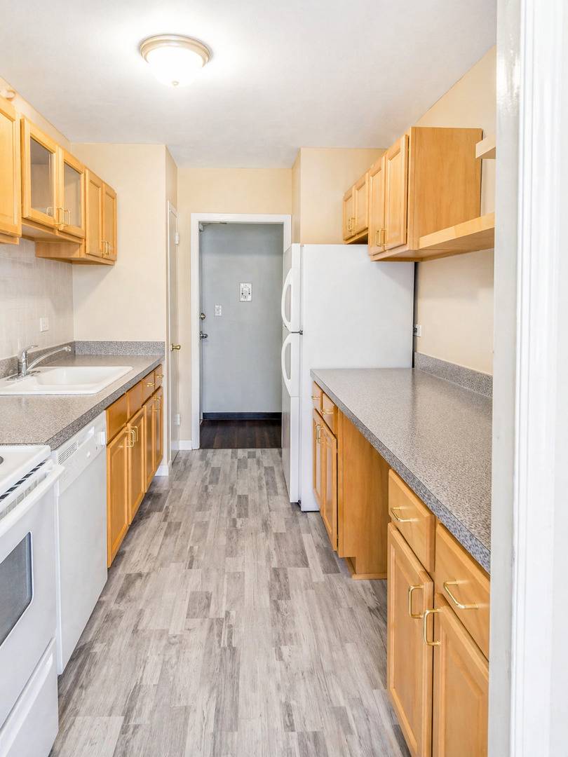 6301 N SHERIDAN RD #15B, Chicago, IL 60660
