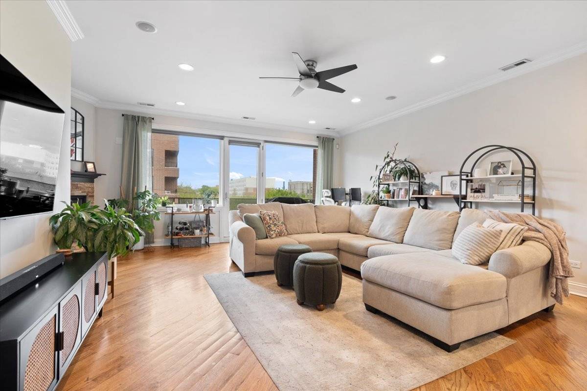 1504 N Western AVE #2S, Chicago, IL 60622