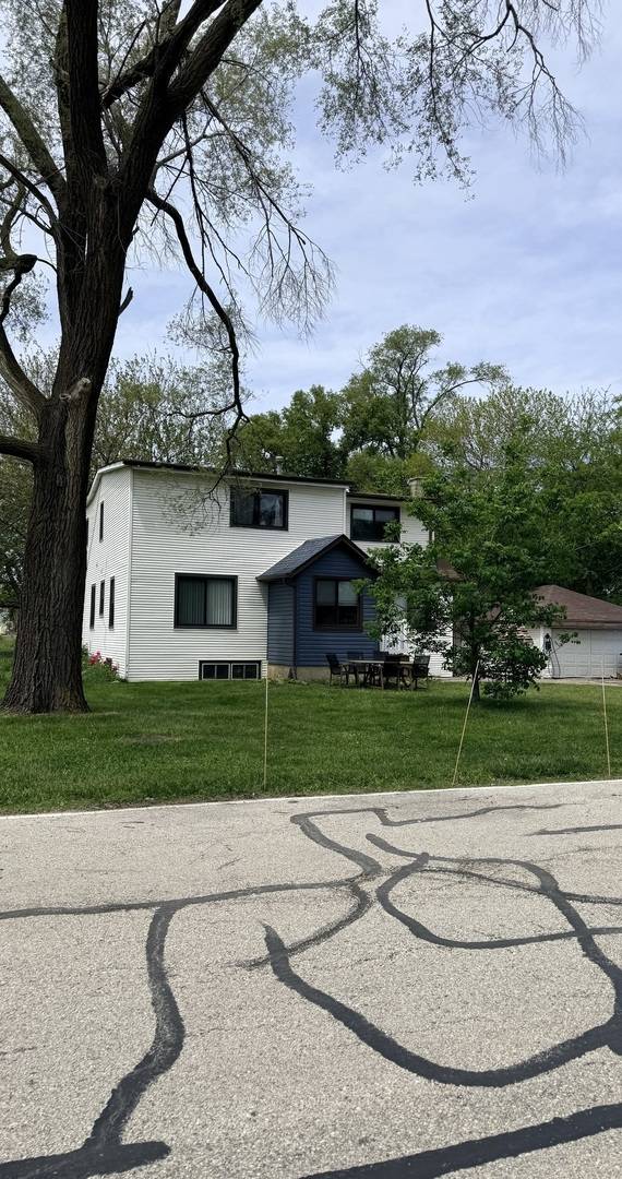1596 Oxford LN, Des Plaines, IL 60016