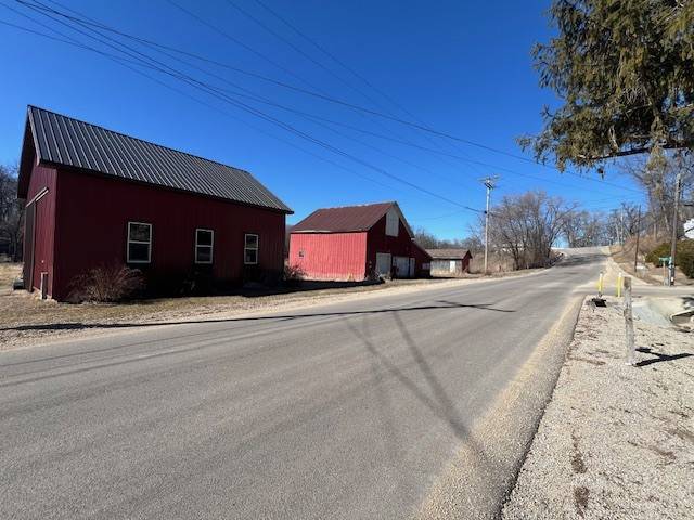 306 N Mill ST, Mt. Carroll, IL 61053