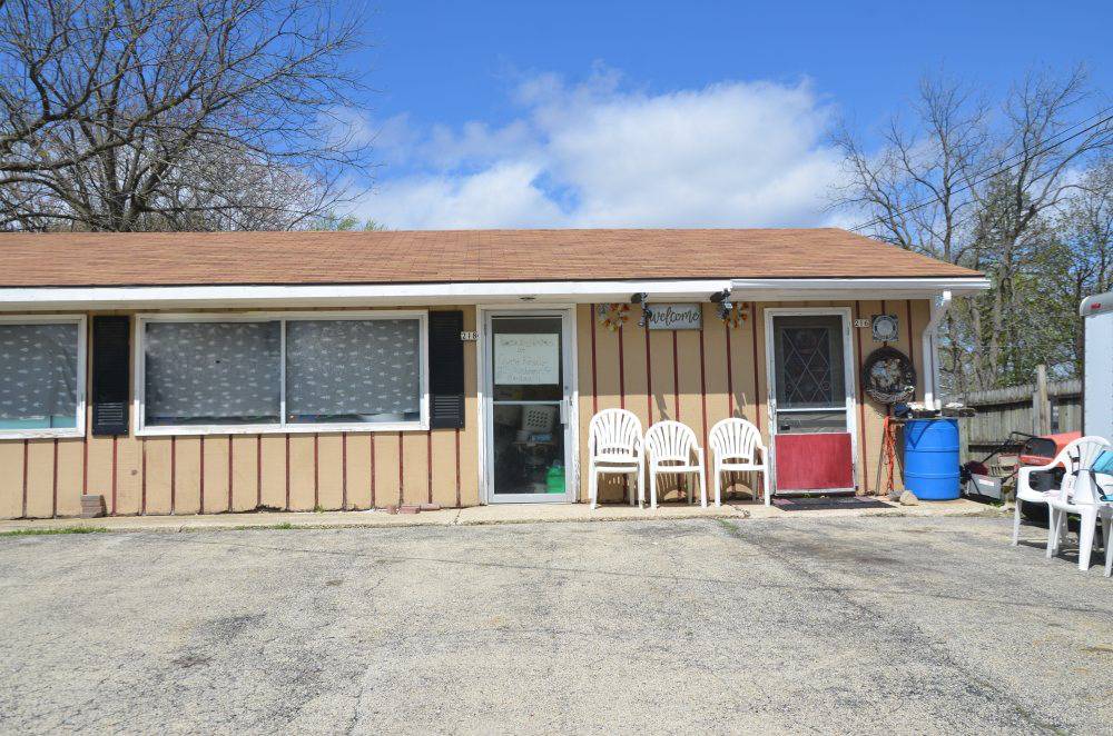 216 Chicago RD, Paw Paw, IL 61353