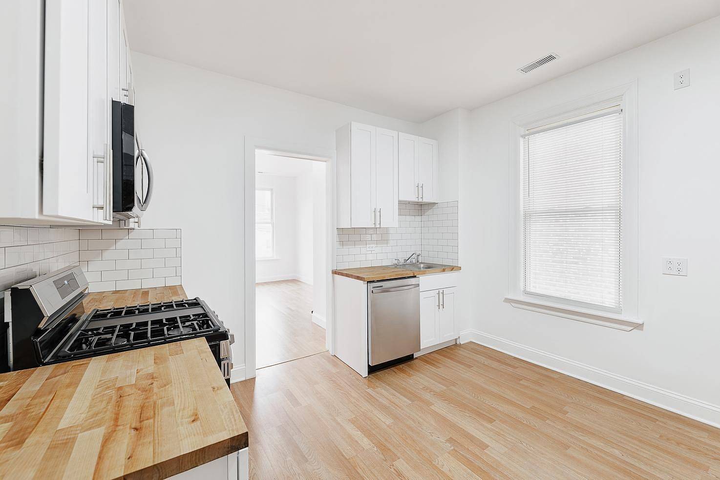 1430 W Superior ST #2R, Chicago, IL 60642