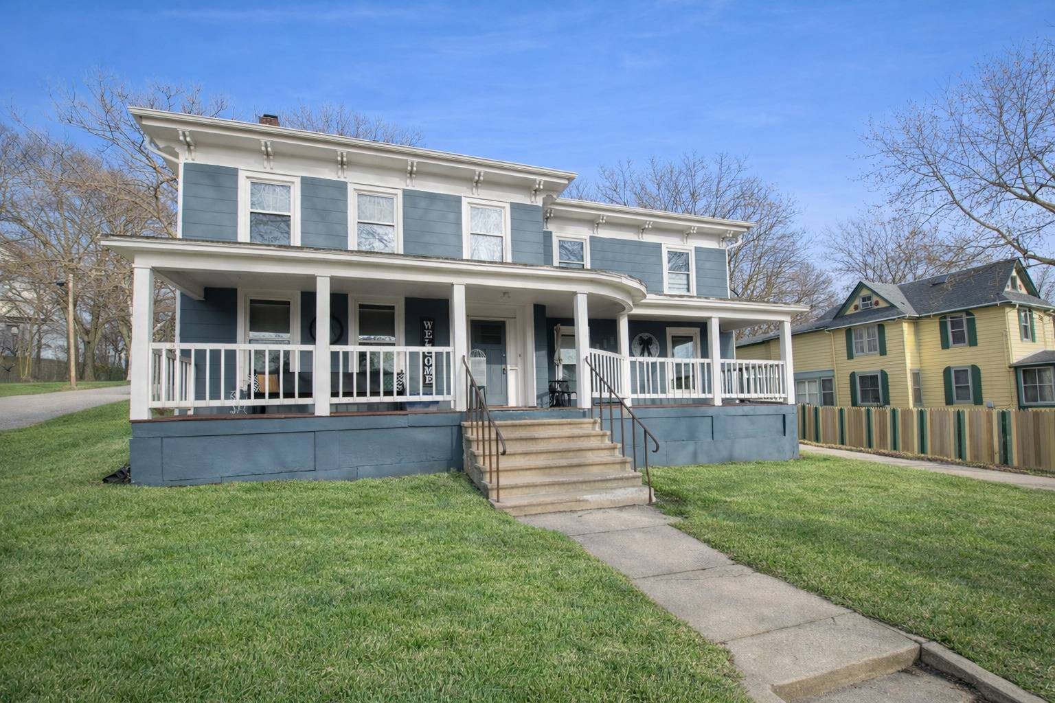 402 S Ottawa AVE, Dixon, IL 61021