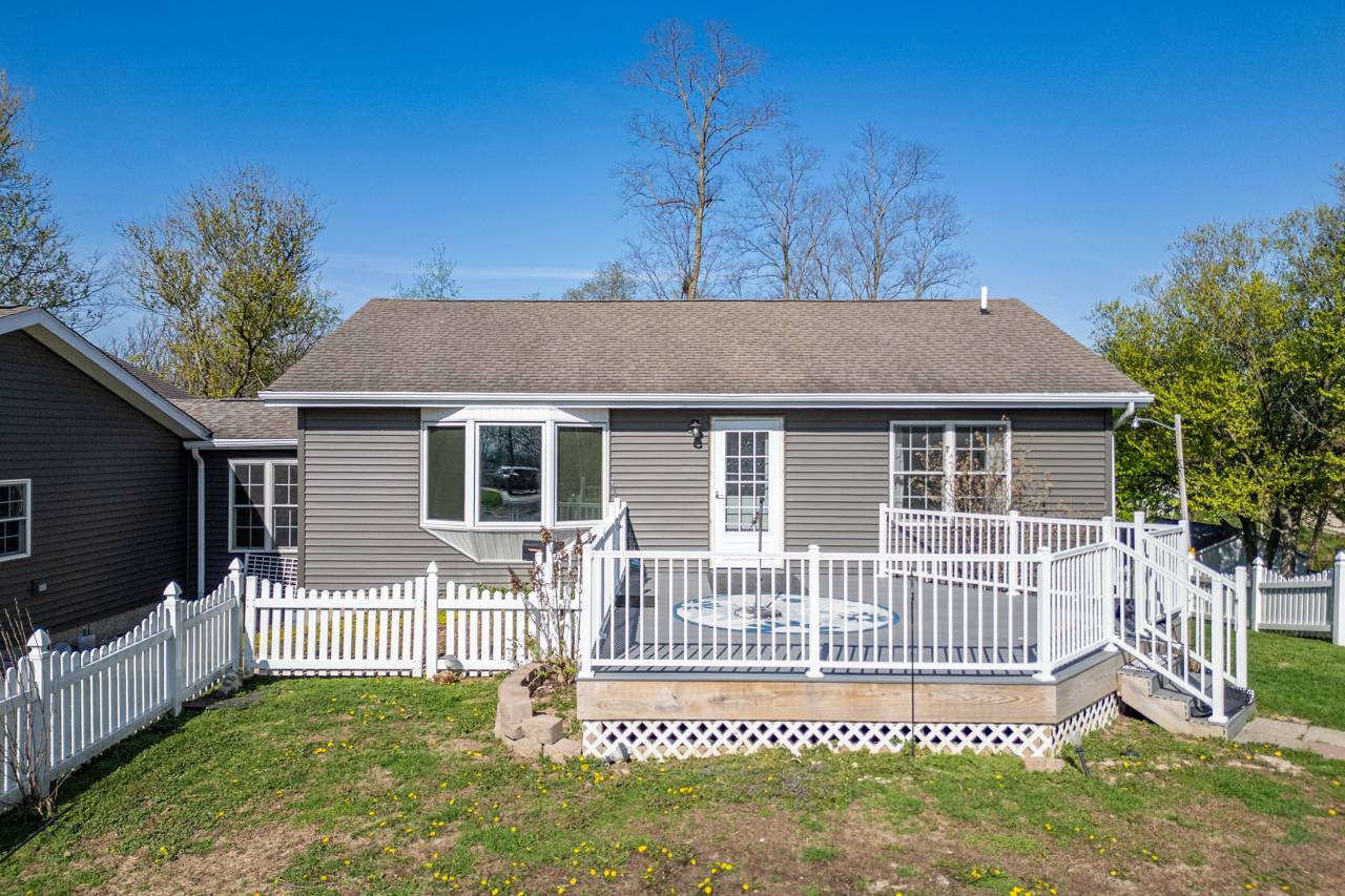 1 IRVINE, Galena, IL 61036
