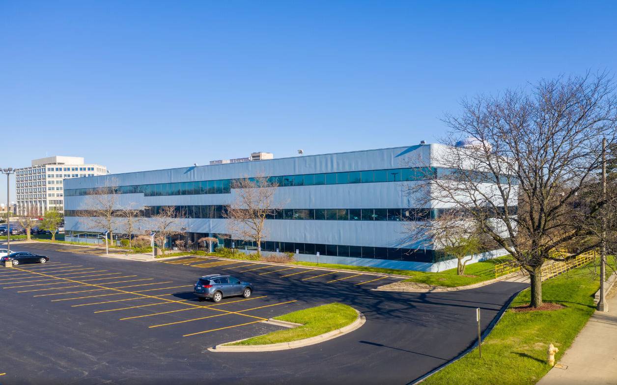 246 E Janata BLVD, Lombard, IL 60148