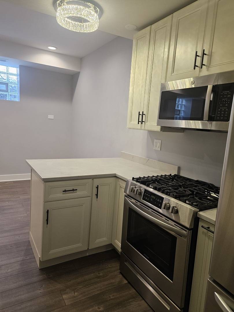 831 S Western AVE #BR, Chicago, IL 60612
