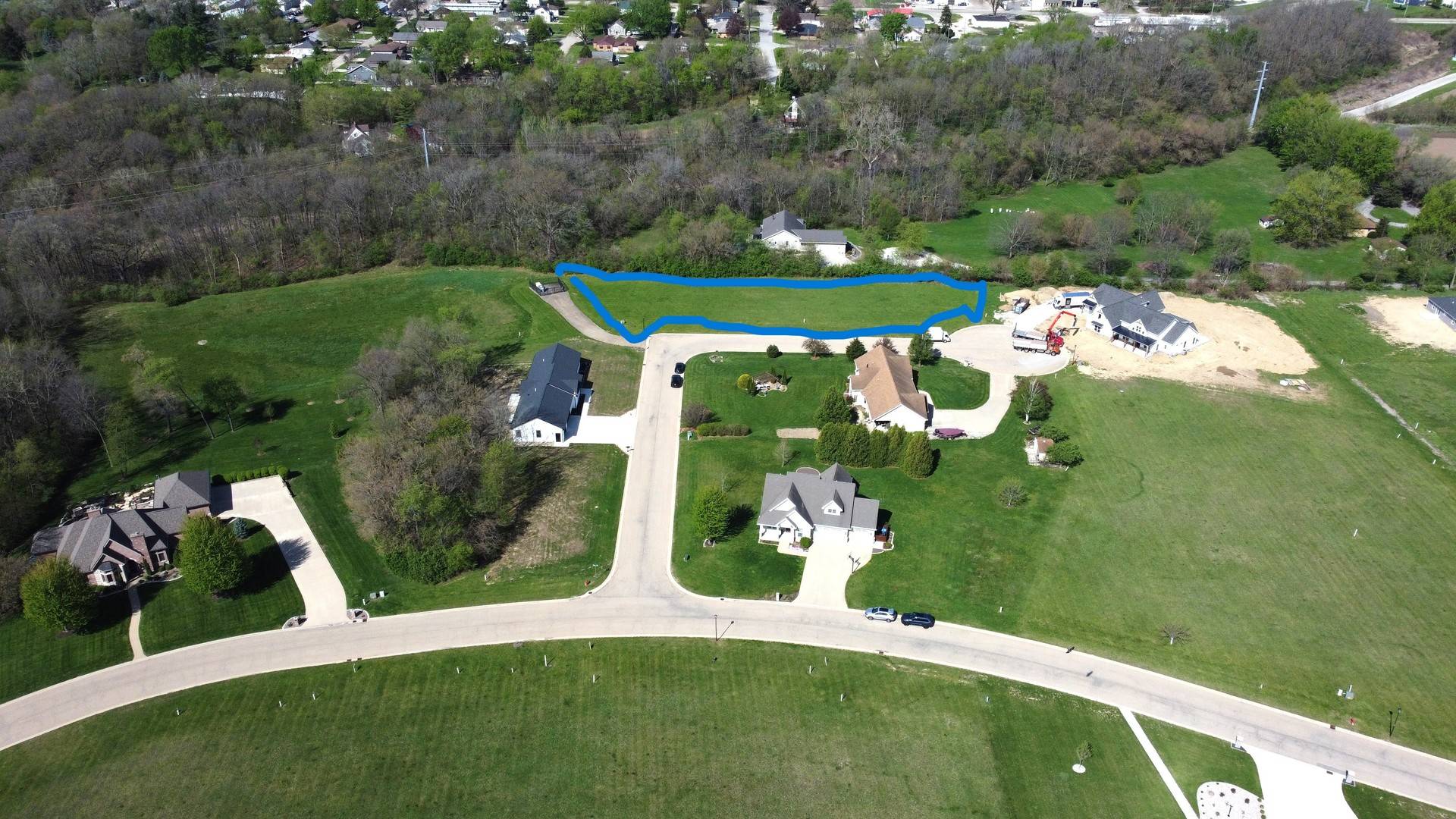 27 Cavalier CT, Lasalle, IL 61301