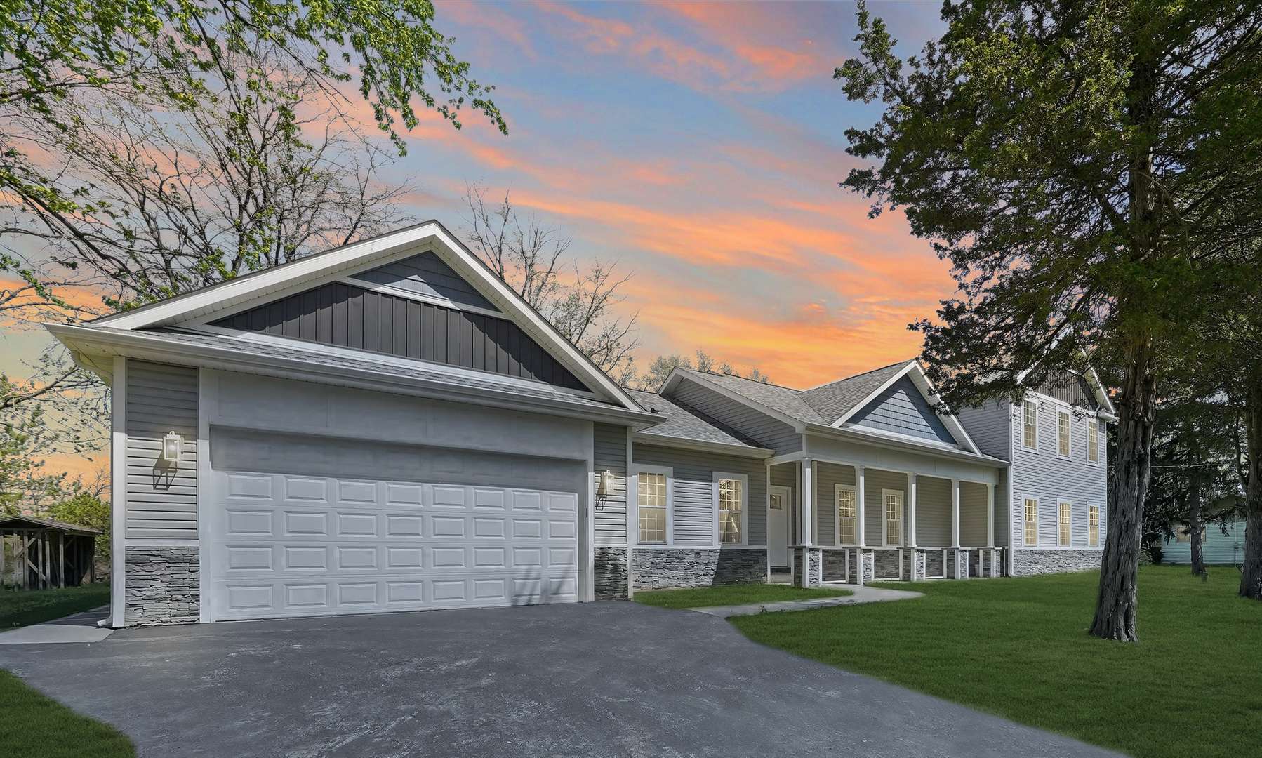 4430 Maple AVE, Richton Park, IL 60471