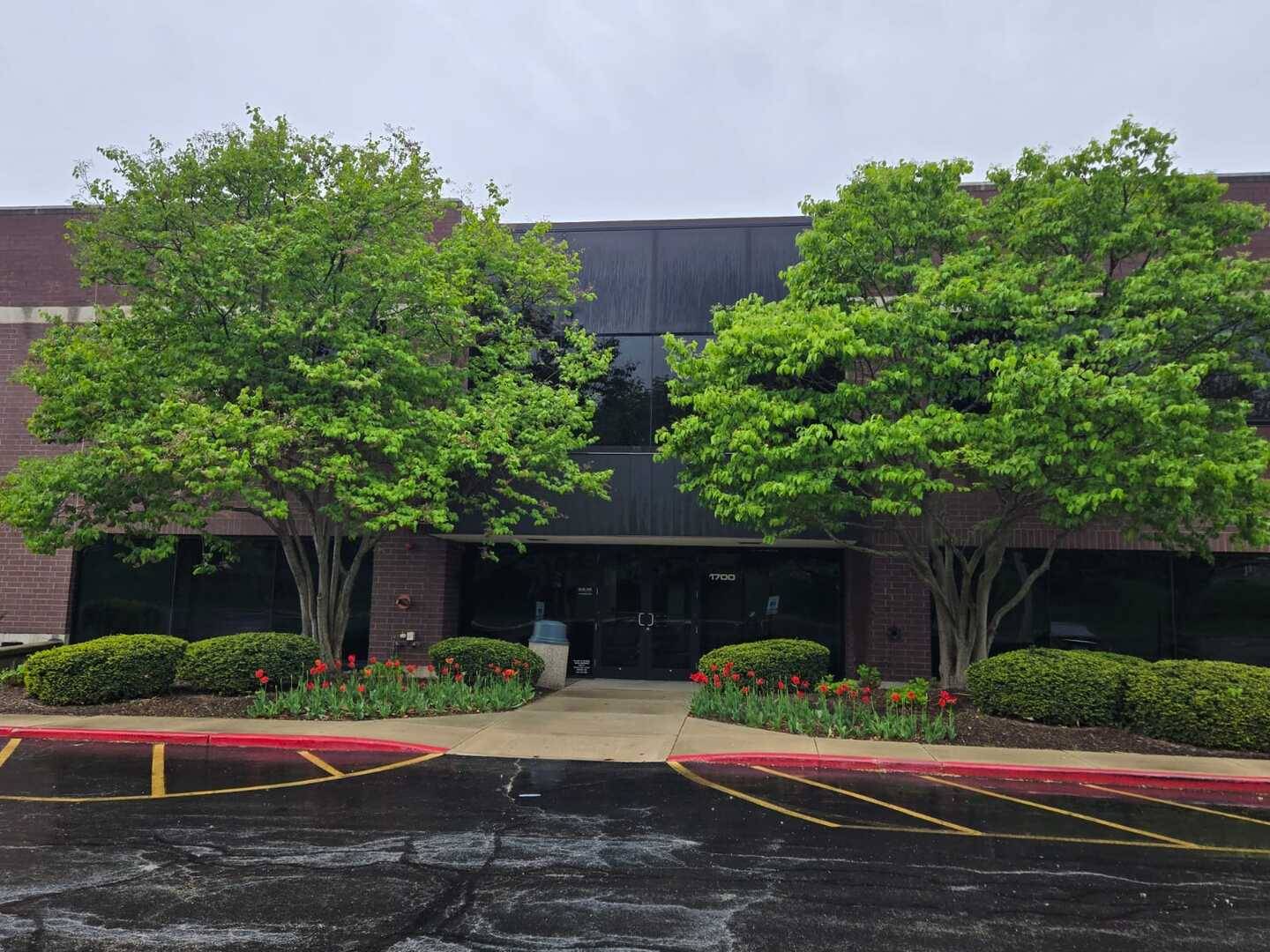 1700 Park ST #109, Naperville, IL 60563