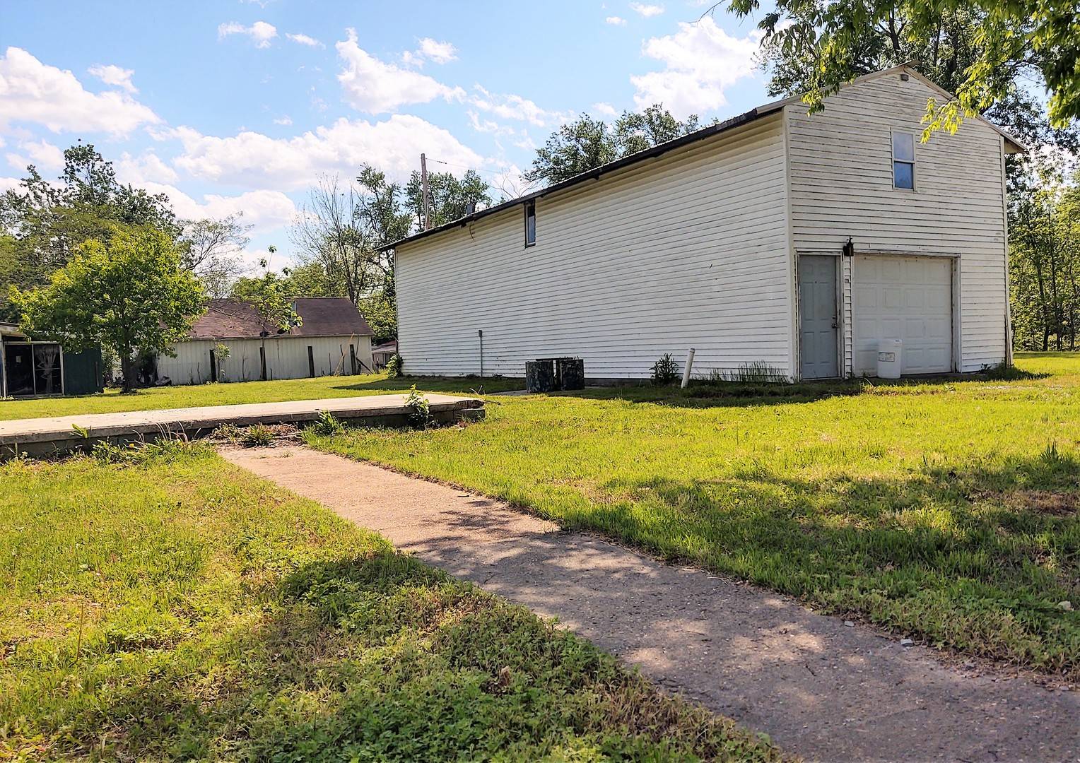 288 E Illinois AVE, Shawneetown, IL 62984