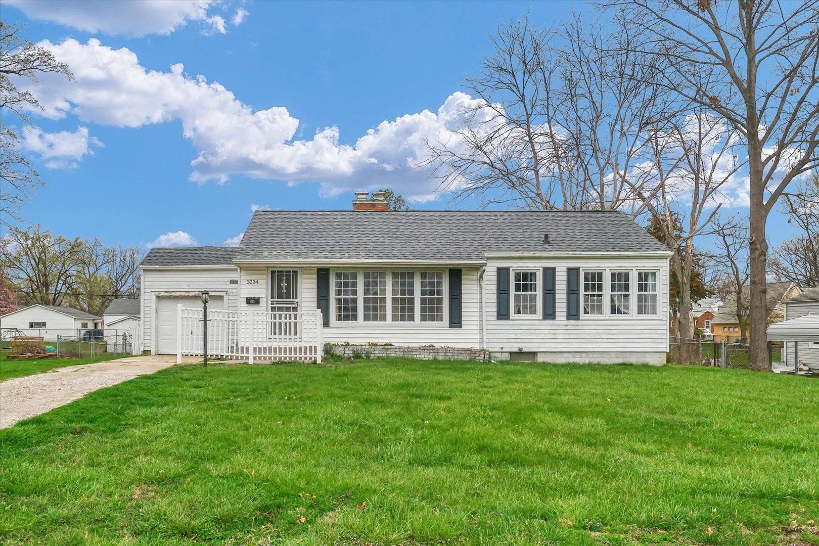 3234 E Fulton AVE, Decatur, IL 62521