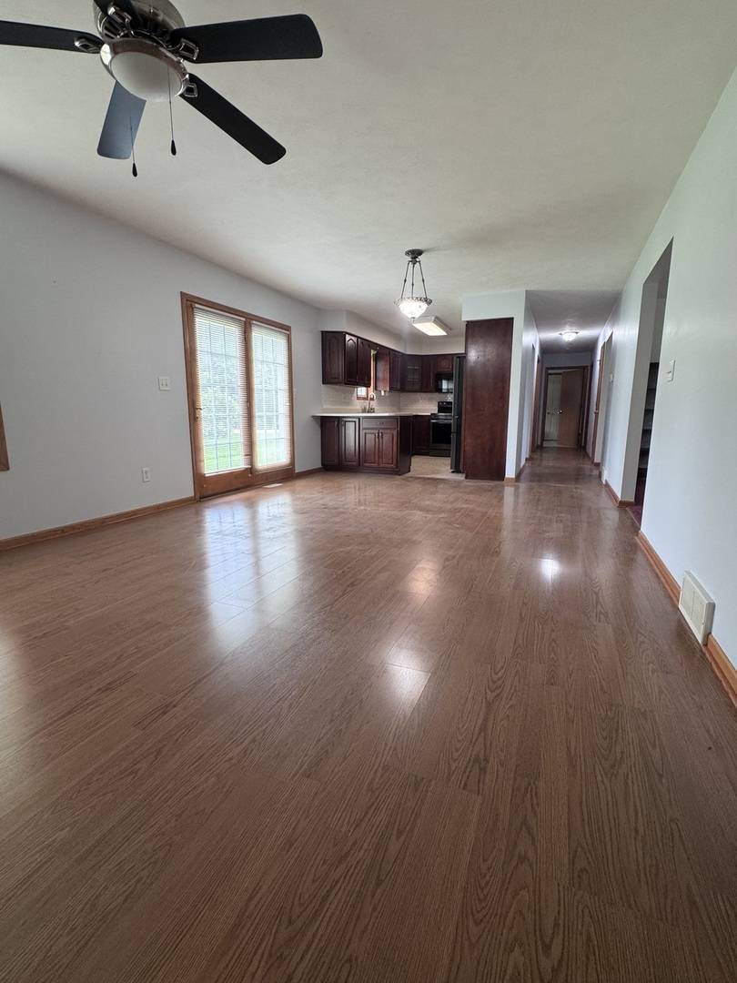 1380 N 1789th RD, Streator, IL 61364