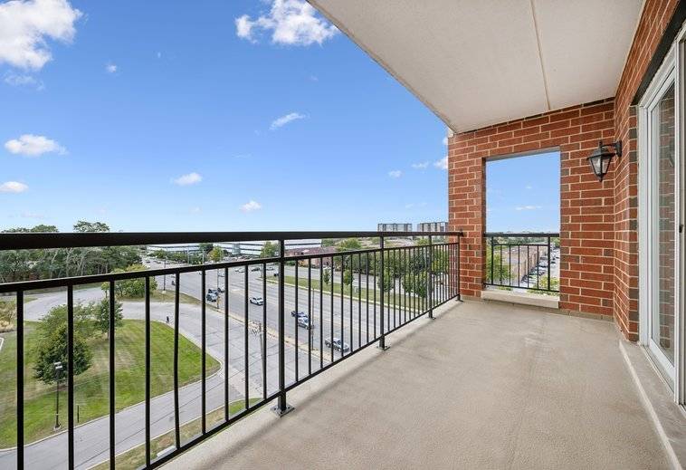 5555 N Cumberland AVE #804, Chicago, IL 60656