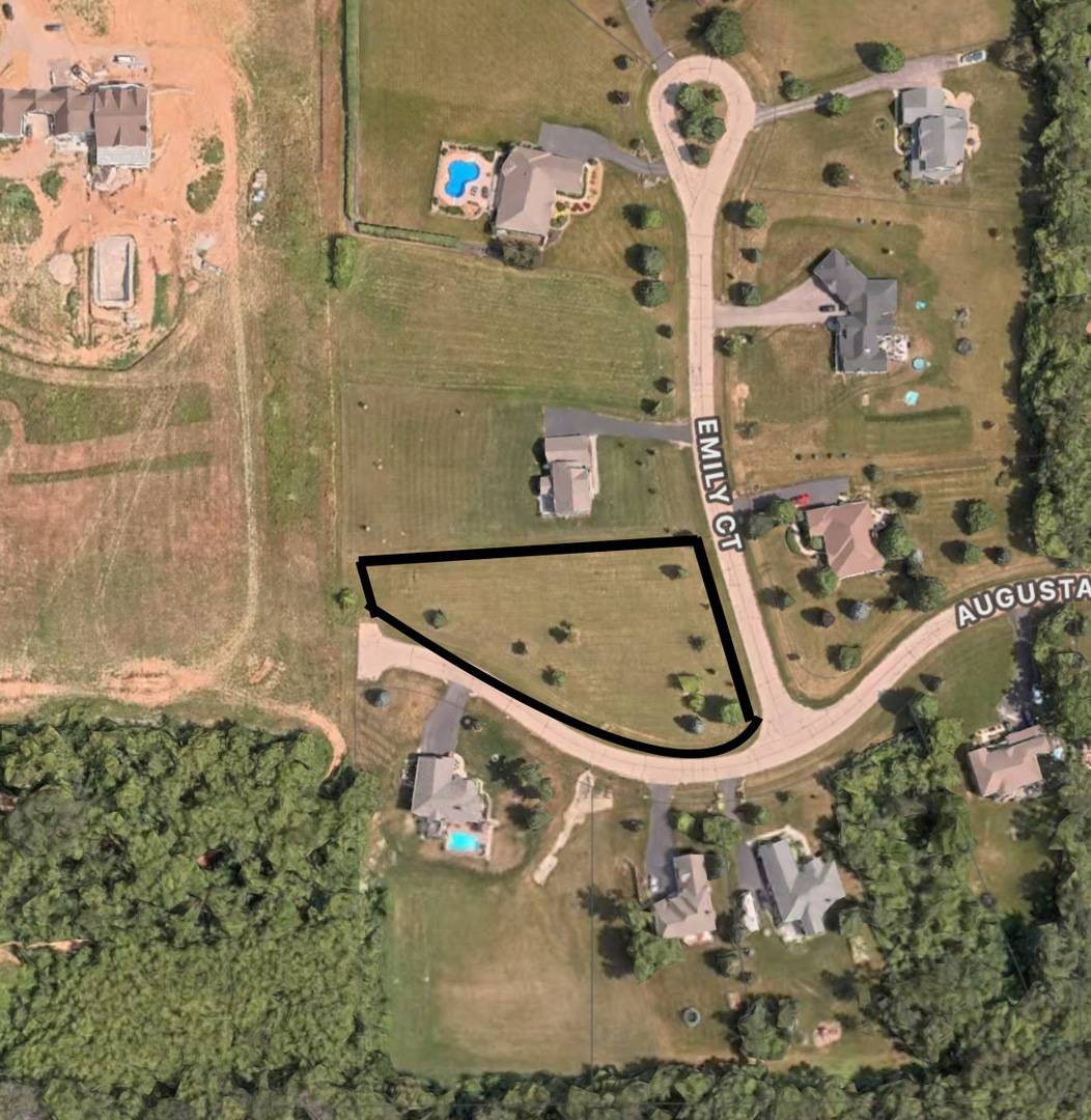 11601 Emily CT, Spring Grove, IL 60081
