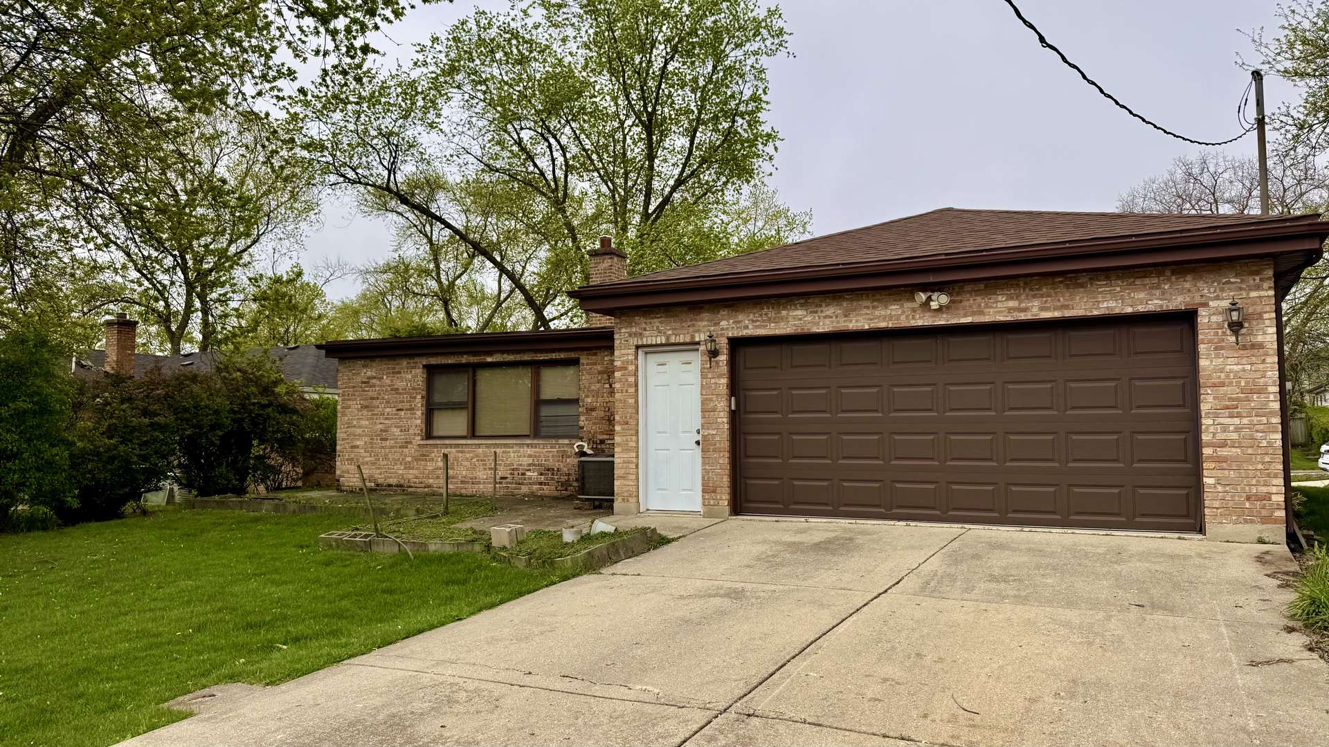 9527 Lowell AVE, Skokie, IL 60076