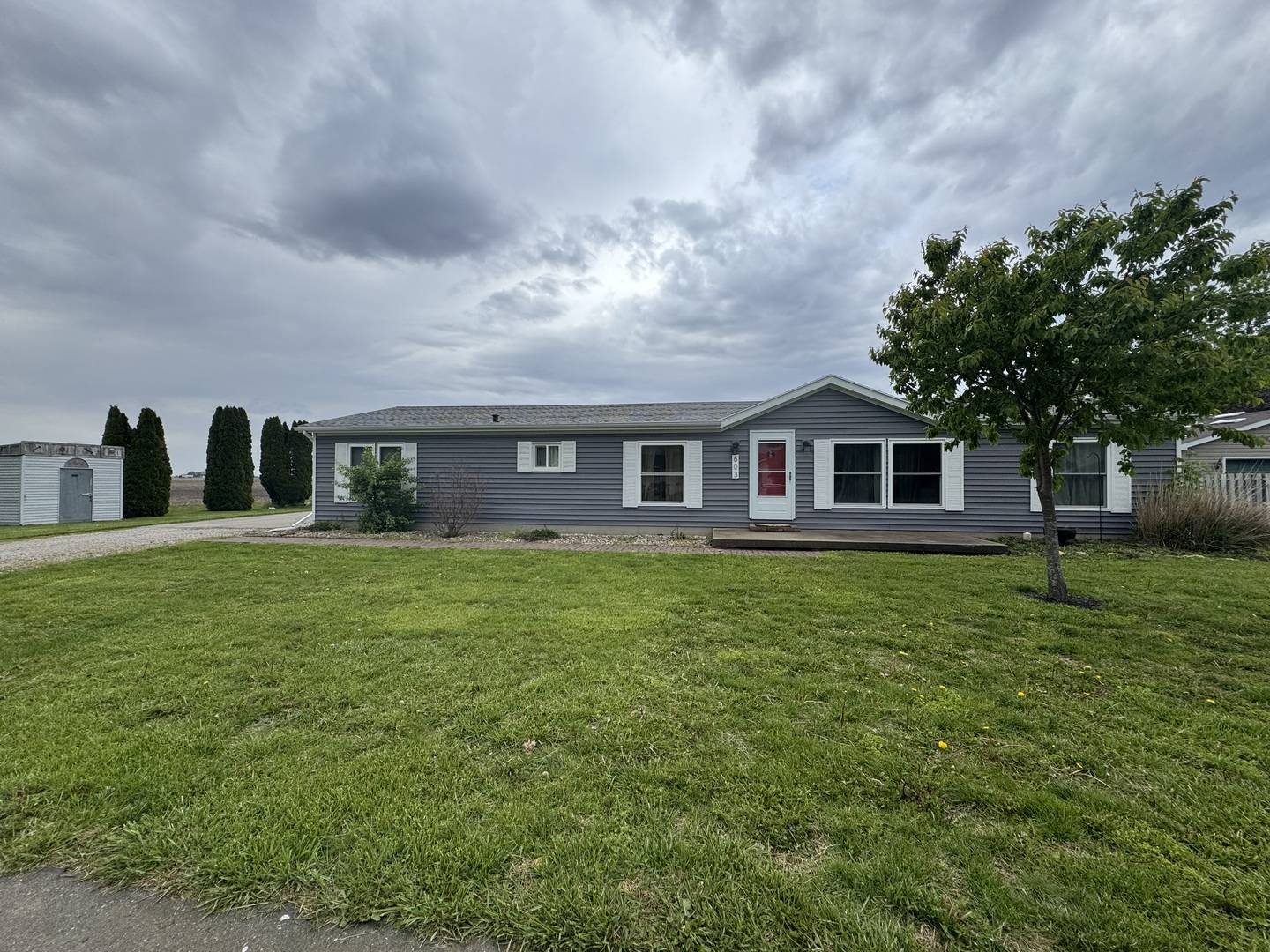 603 W Main ST, Ogden, IL 61859