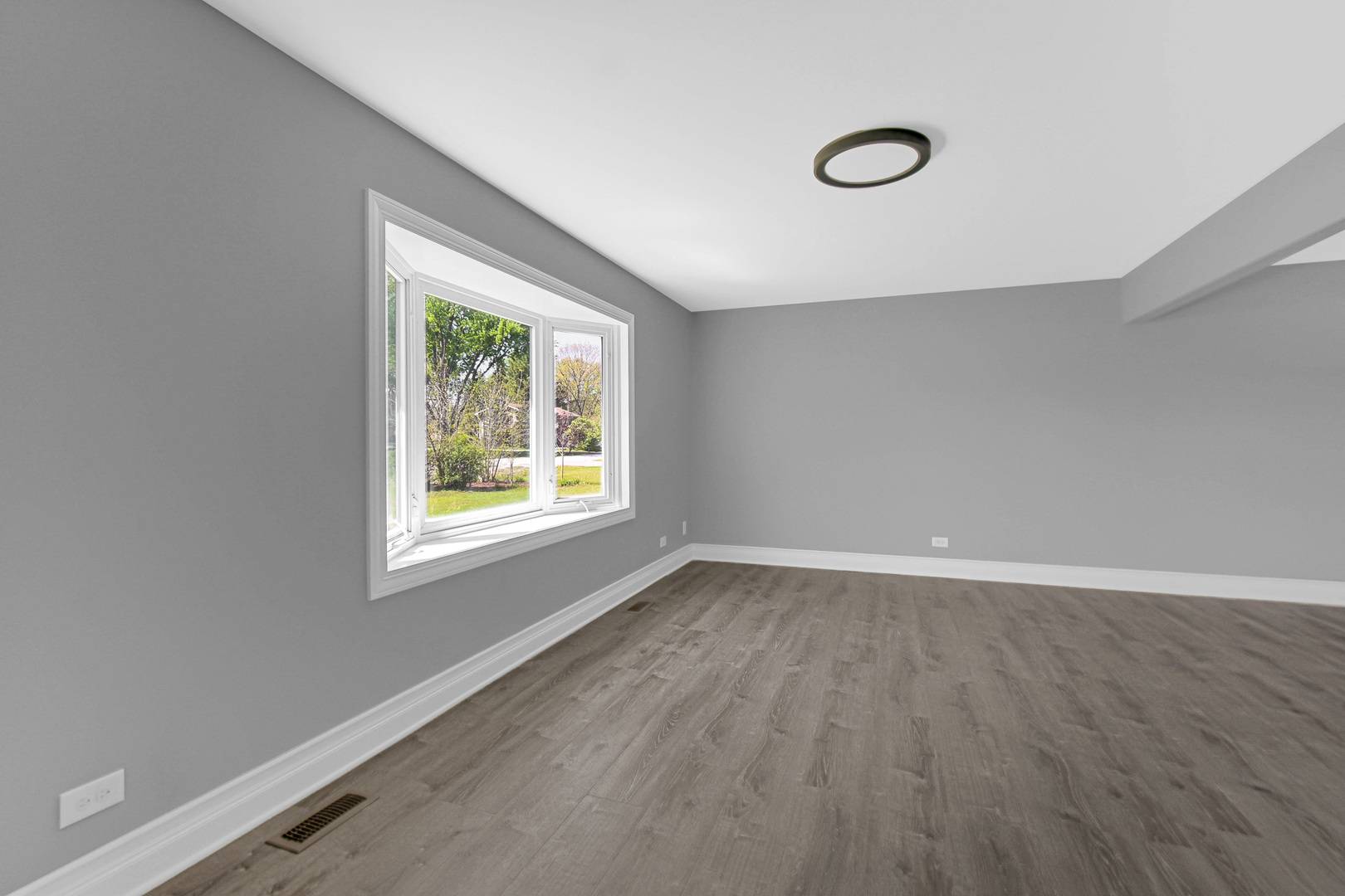 28W502 LEVERENZ RD, Naperville, IL 60564