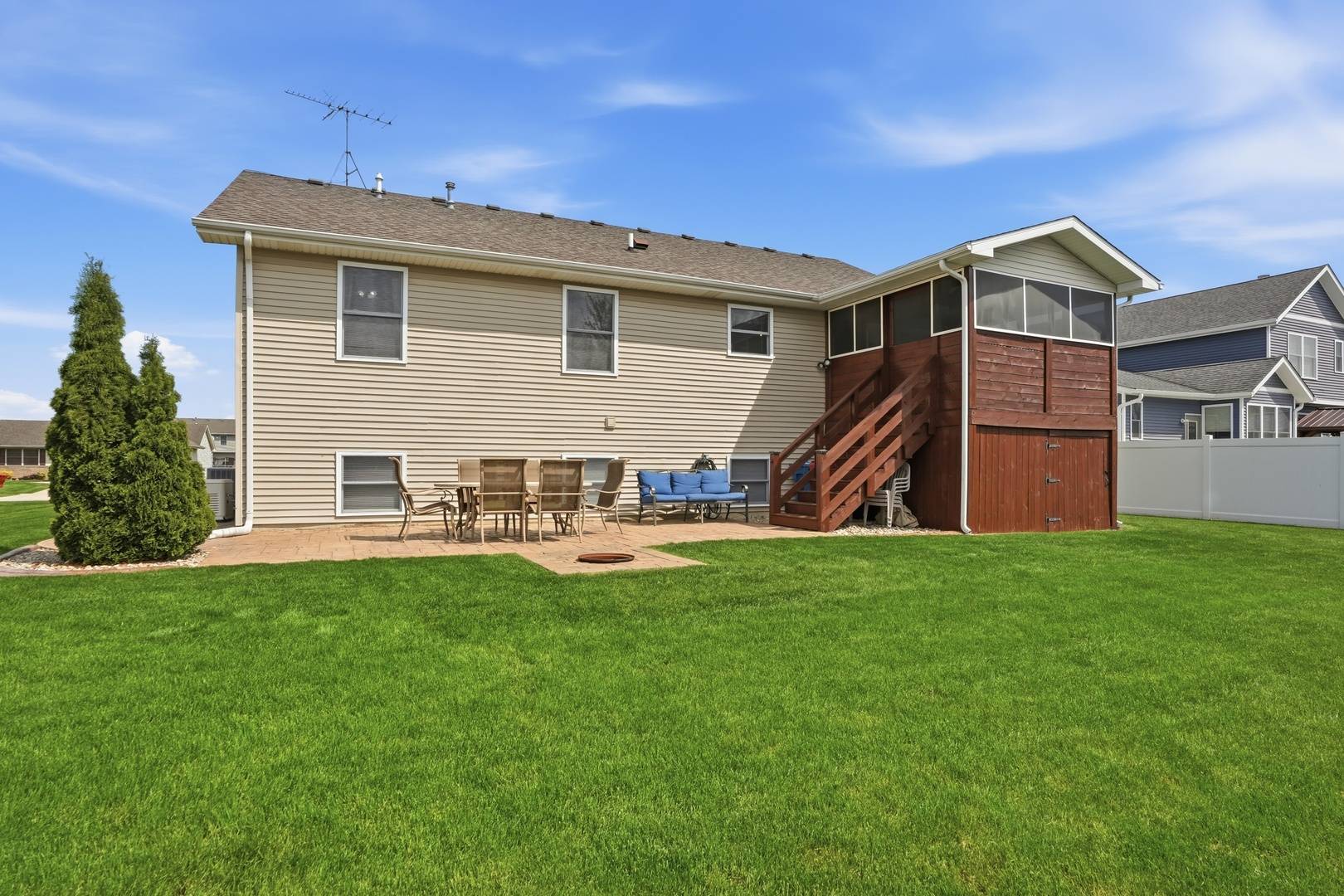 14720 Euclid ST, Cedar Lake, IN 46303