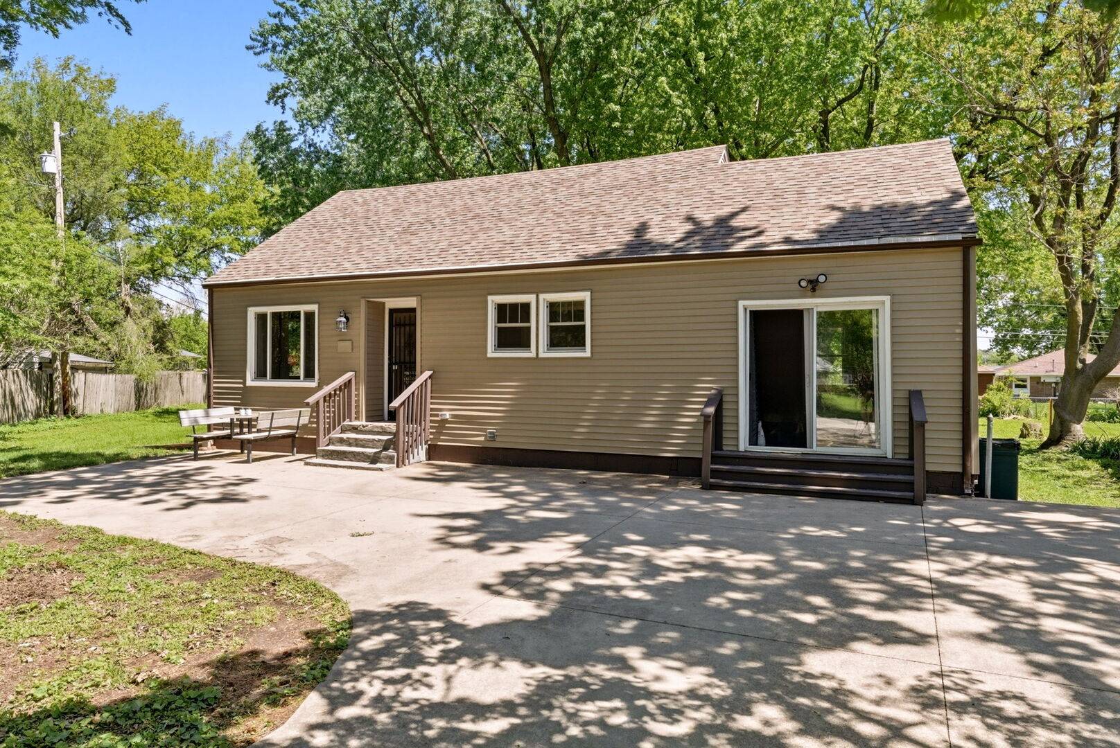 3804 15th Street B, Moline, IL 61265