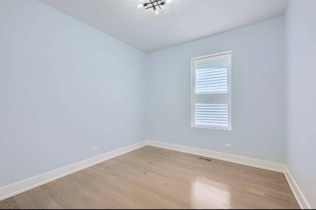 5234 S Carpenter ST, Chicago, IL 60609