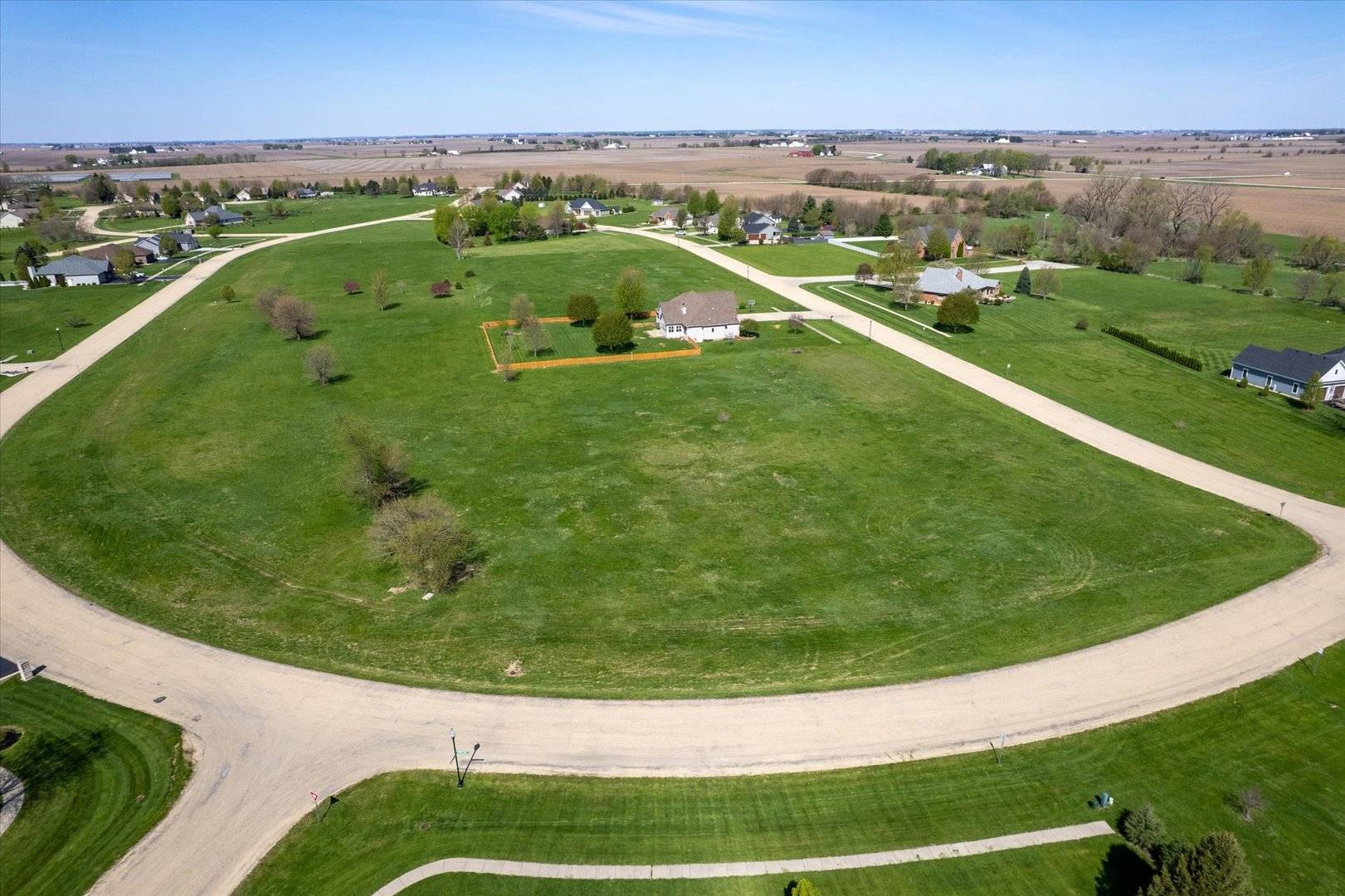 1030 Prairie View DR, Somonauk, IL 60552